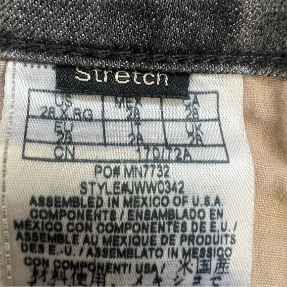 Guess Los Angeles Jeans Size 28 - Picture 9 of 9